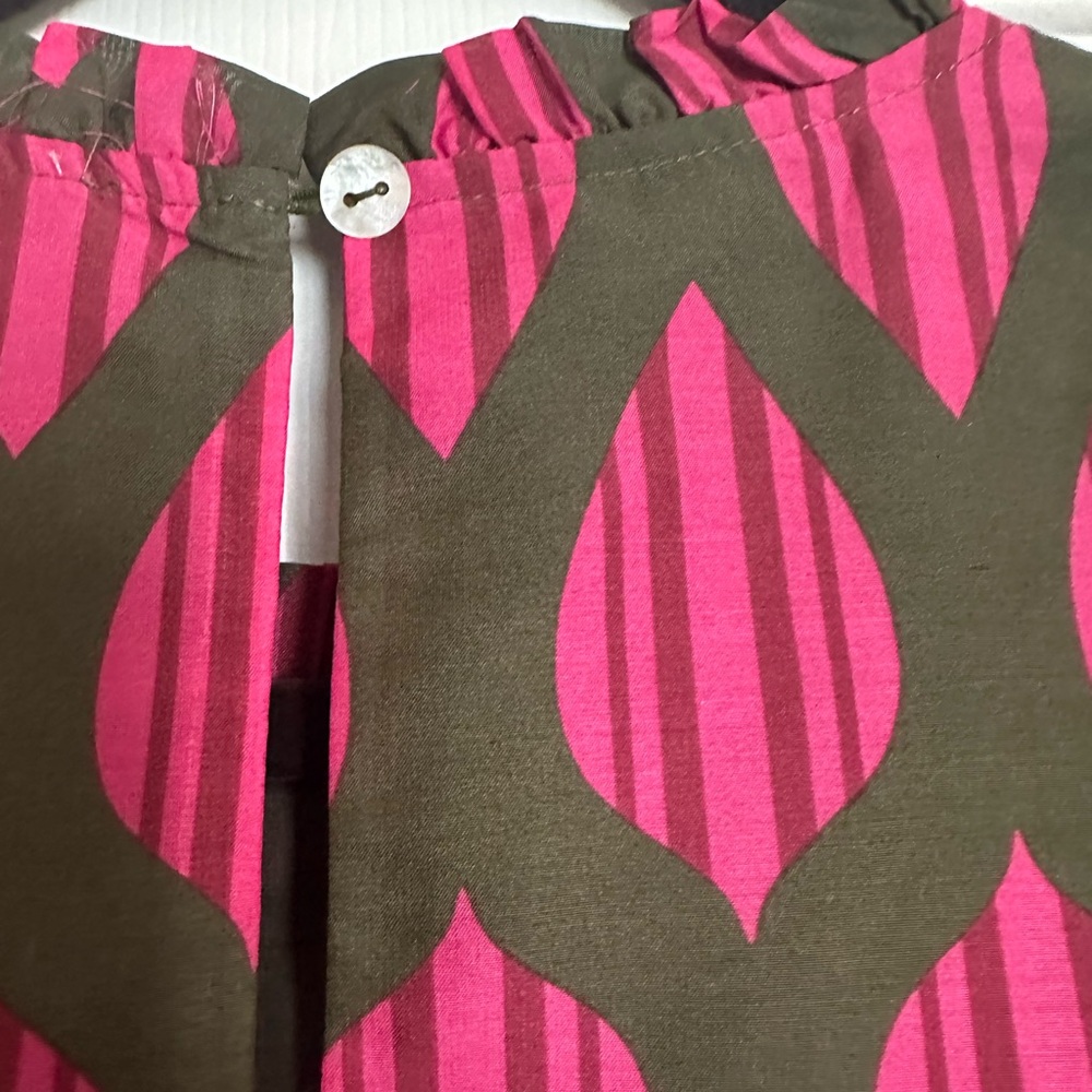 J. Marie Pink and Green Patterned Blouse size M - Picture 6 of 6